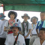 シーマックの帽子を全員がもらう