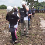 足を取られながら進む