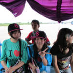 水上生活者の村をボートで見学